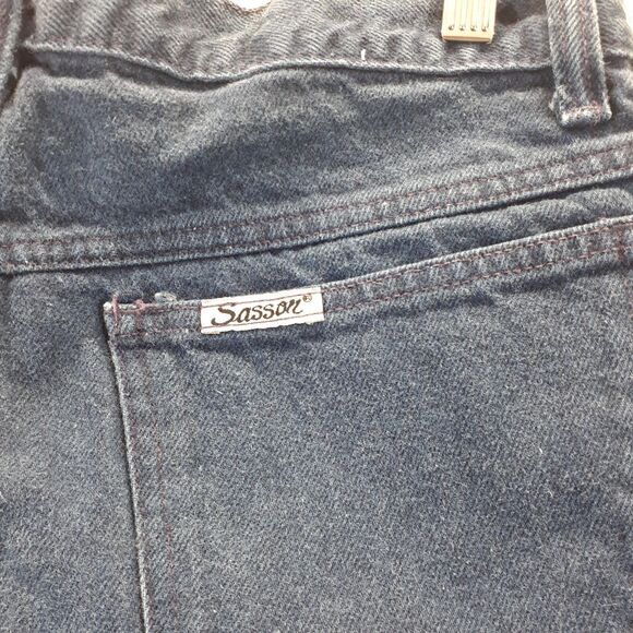 Sasson Hi Waist Mom Pleated Rolled Hemmed Denim Shorts Size 12 Dark Blue - Picture 10 of 10